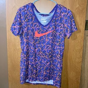 Nike Tee - Size XL